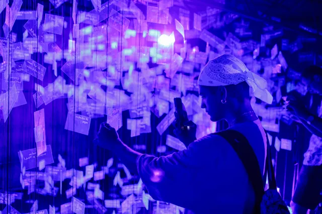 Portal Deschis la Orașul Paralel | Explorarea unui univers imersiv